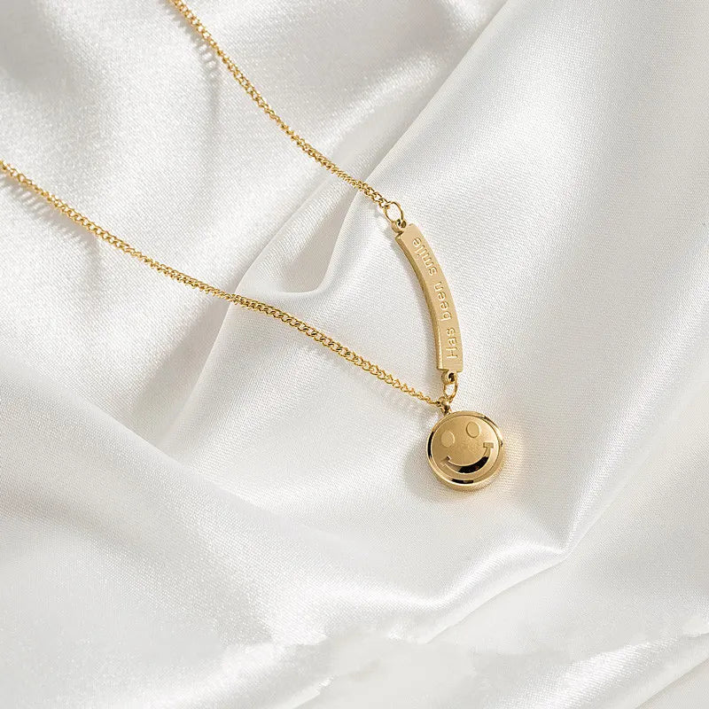 Has Been Smile gold Necklace