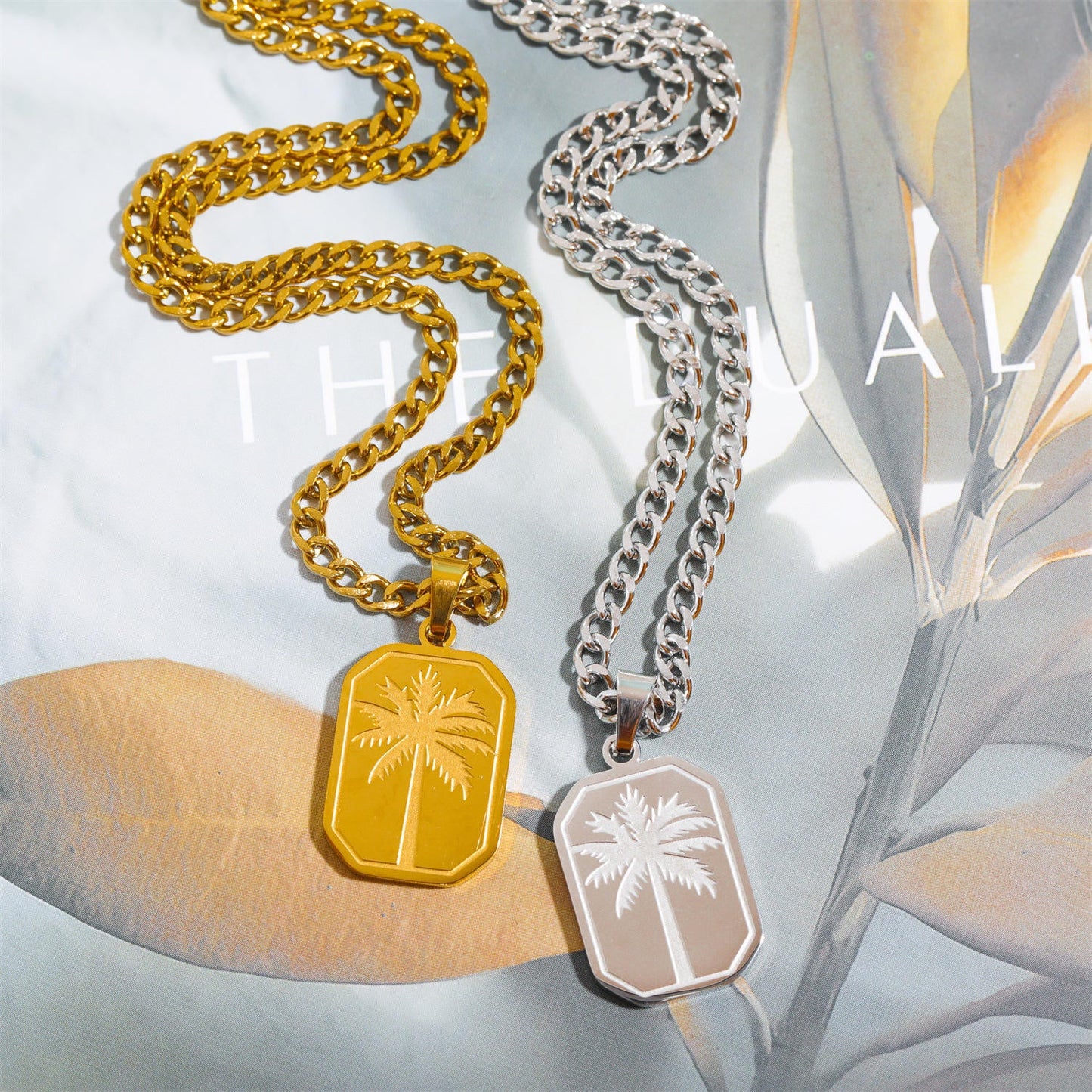 Palms Pendant Necklace New Design Men's Fashion