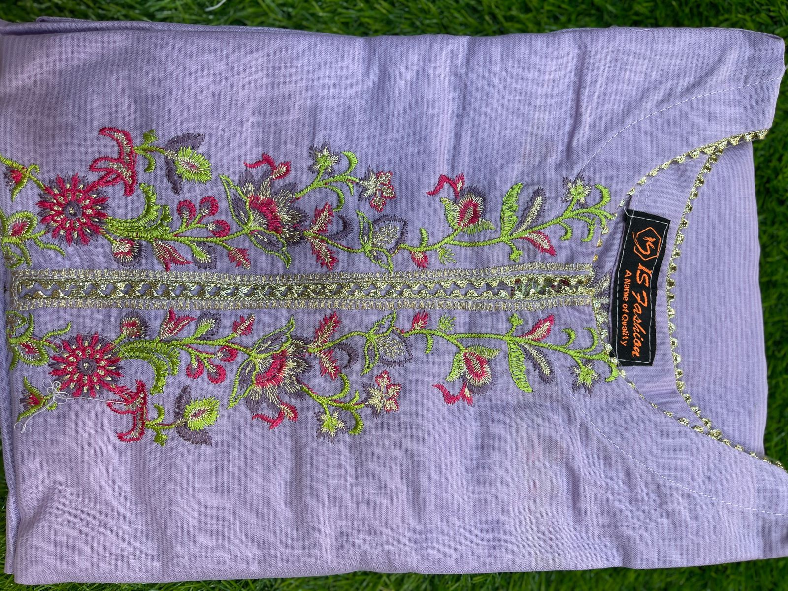 Lawn Embroidered Two Piece Kurti GL7006