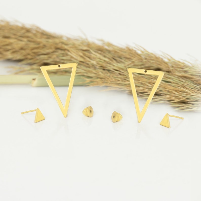 Right Triangle Earring