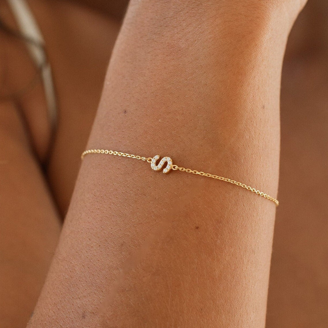 INITIAL ZIRCONIC BRACELET