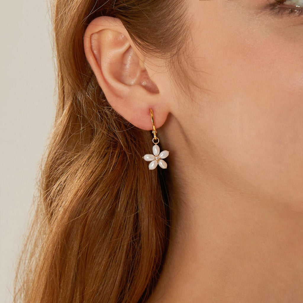 Silver Freshwater Pearl Earrings (Pack Of 5)