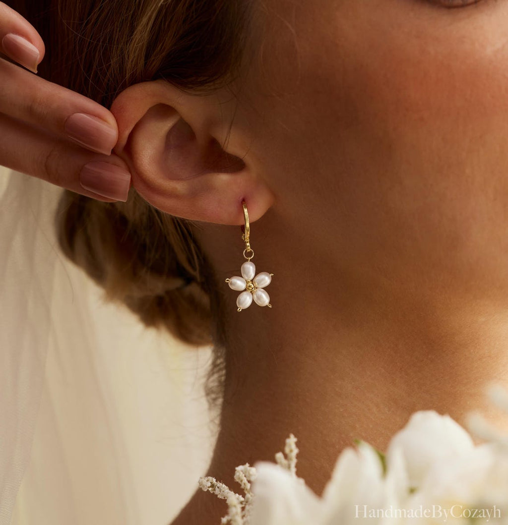 Silver Freshwater Pearl Earrings (Pack Of 5)