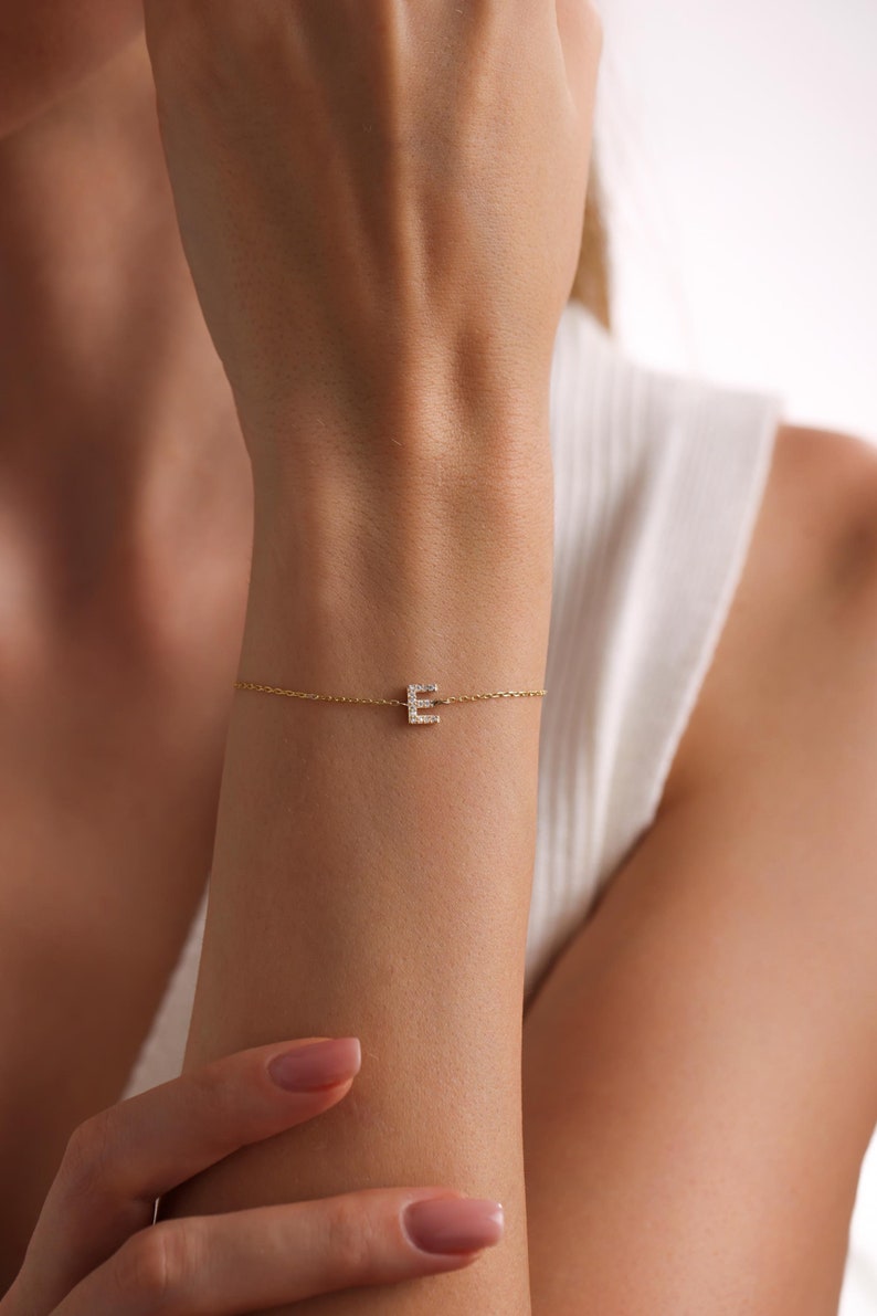 INITIAL ZIRCONIC BRACELET