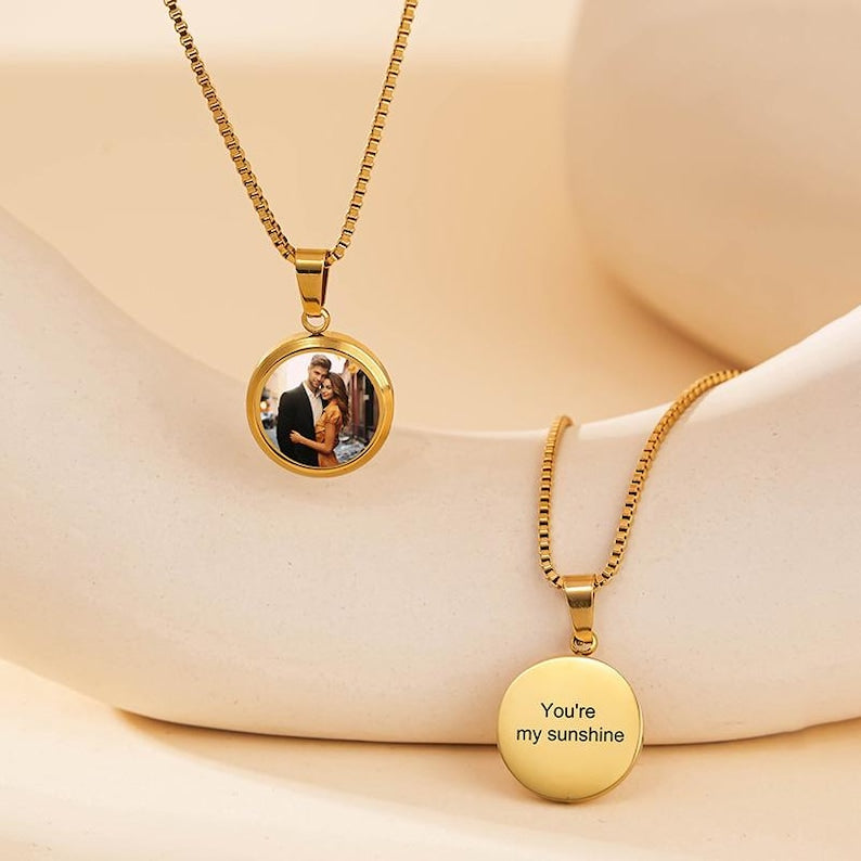 Heat-Activated Photo Necklace, Hidden Your Photo