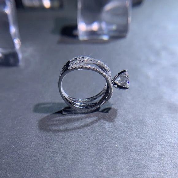Luxury Moissanite Silver Engagement Ring