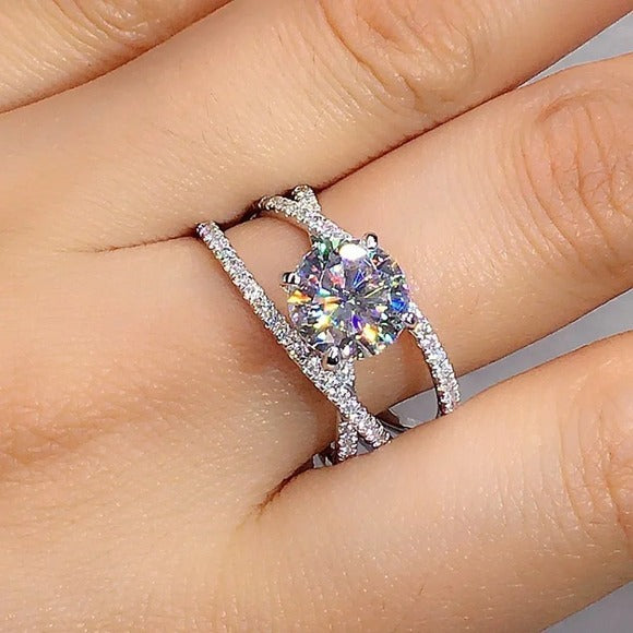 Luxury Moissanite Silver Engagement Ring