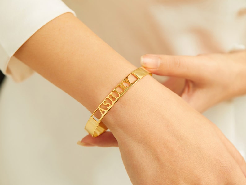 Custom Name Cuff Personalized Bracelet Bangle in Gold / Silver